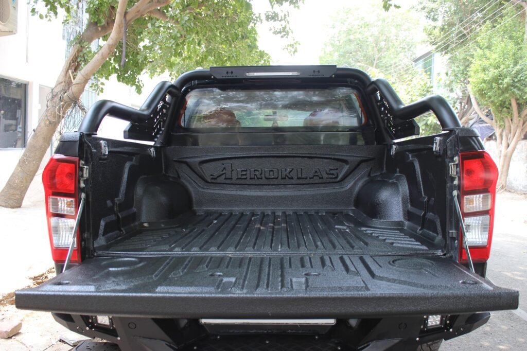 isuzu d max bedliner over lip 1