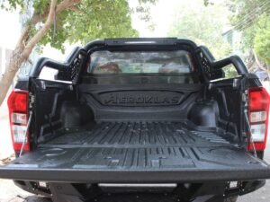 isuzu d max bedliner over lip 1